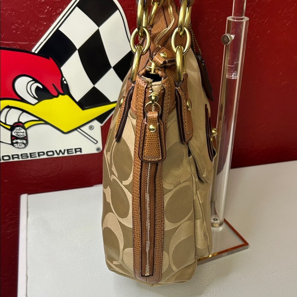 Coach Beige and Brown Shoulder Bag - Picture 7 of 13